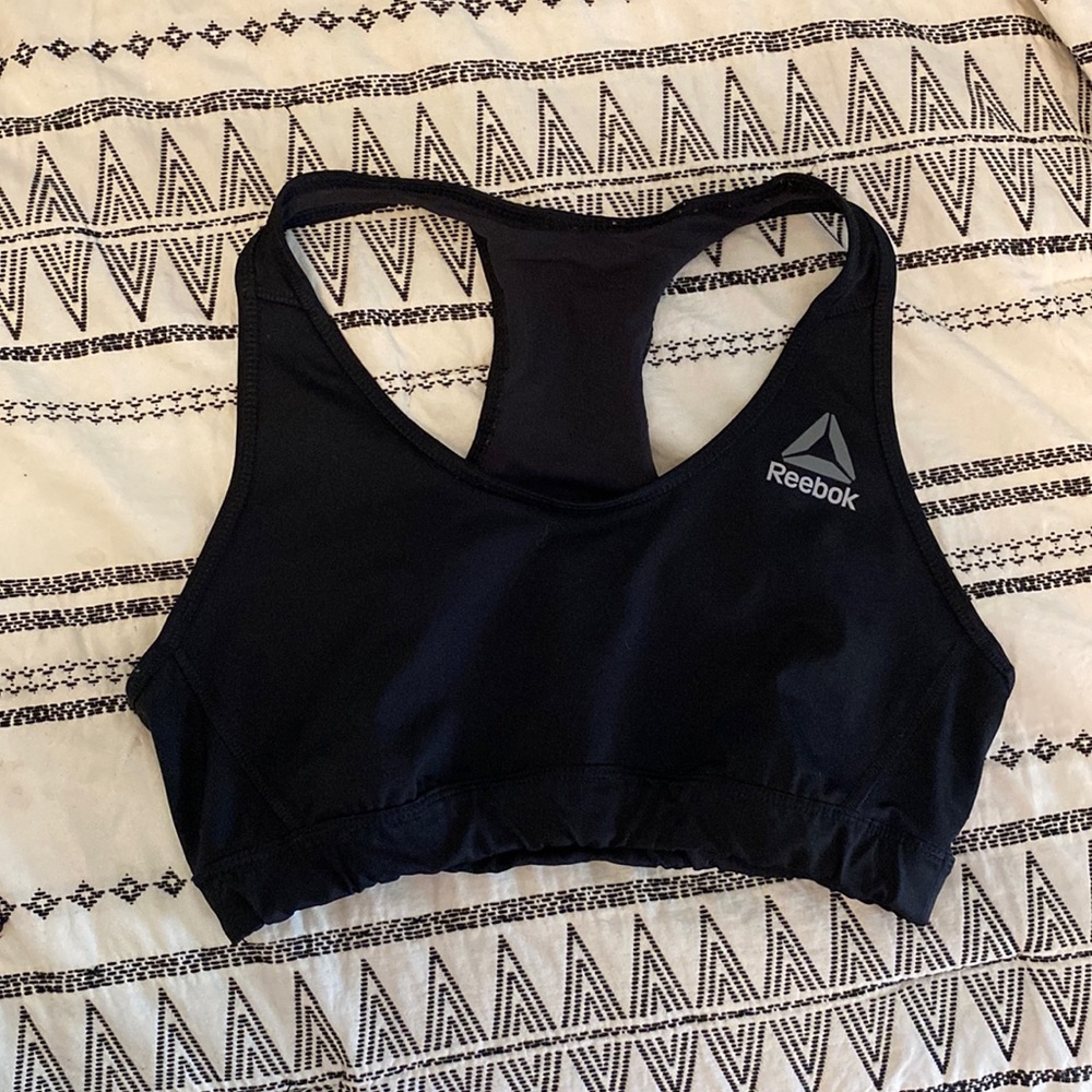 Reebok sports bra. Never worn due to wrong size
